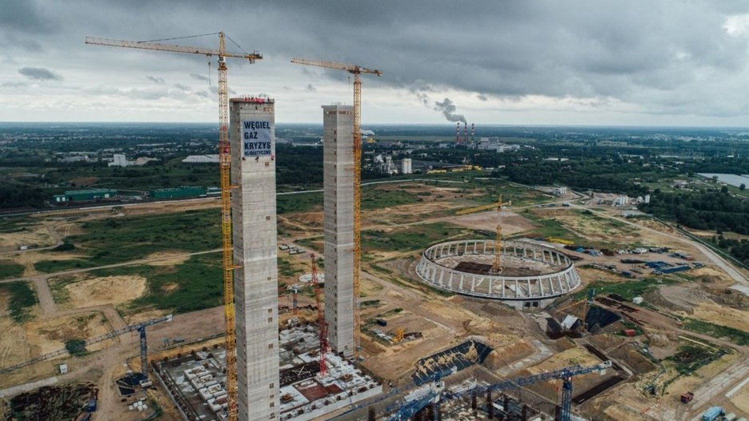 Klęska w Ostrołęce kosztuje podatników setki mln zł