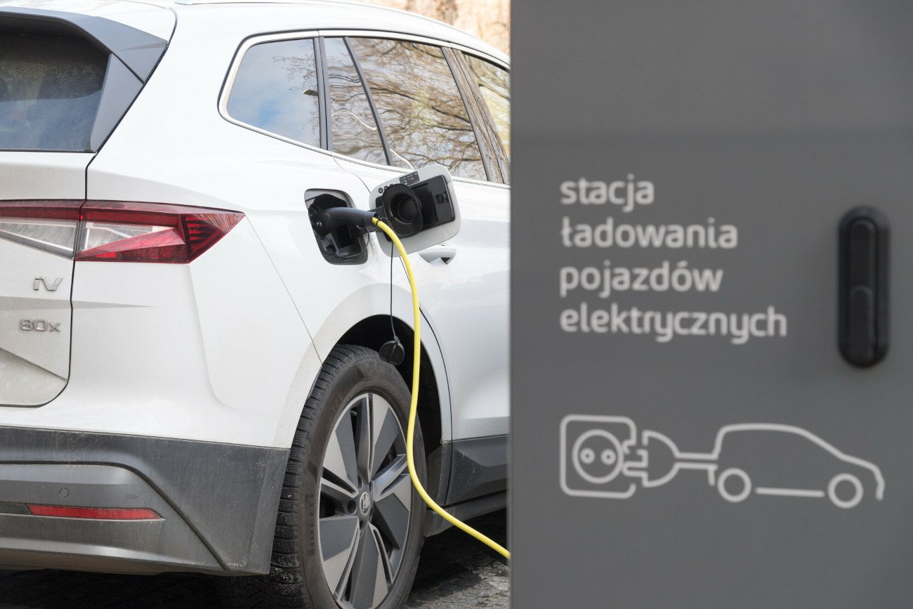 Ile trzeba zapłacić za naprawę auta elektrycznego?