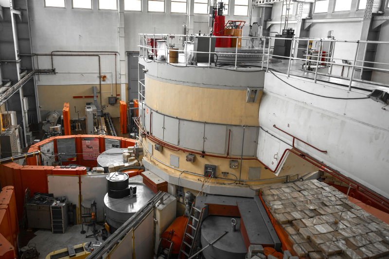 Przerwa w produkcji molibdenu – 99 może zdestabilizować dostawy izotopu do szpitali. To paradoksalnie szansa dla naszych naukowców.