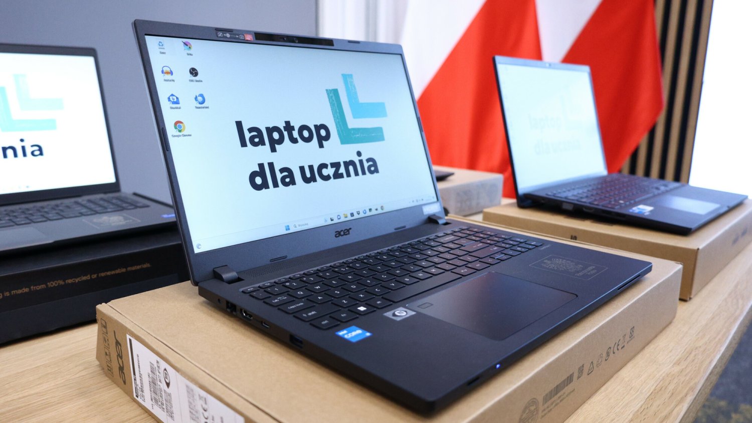 Problemy z pieniądzmi na zakup laptopów dla uczniów
