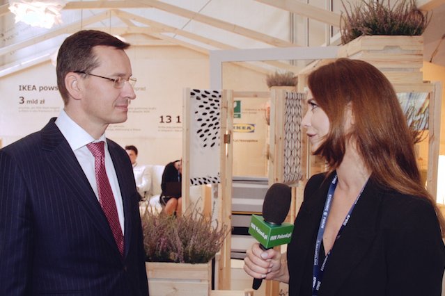 Wicepremier Mateusz Morawiecki przepytywany przez redaktor naczelną INN:Poland, Nino Dżikiję.