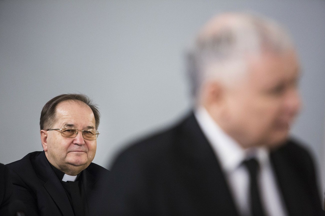 PiS lansuje się w mediach ojca Tadeusza Rydzyka.