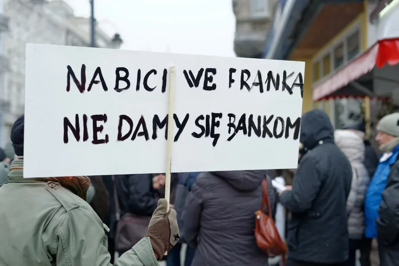 Raty kredytów frankowych w górę