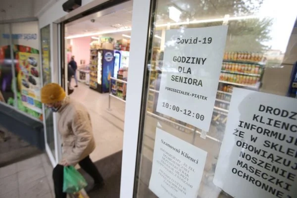 Godziny dla seniora zostają zniesione