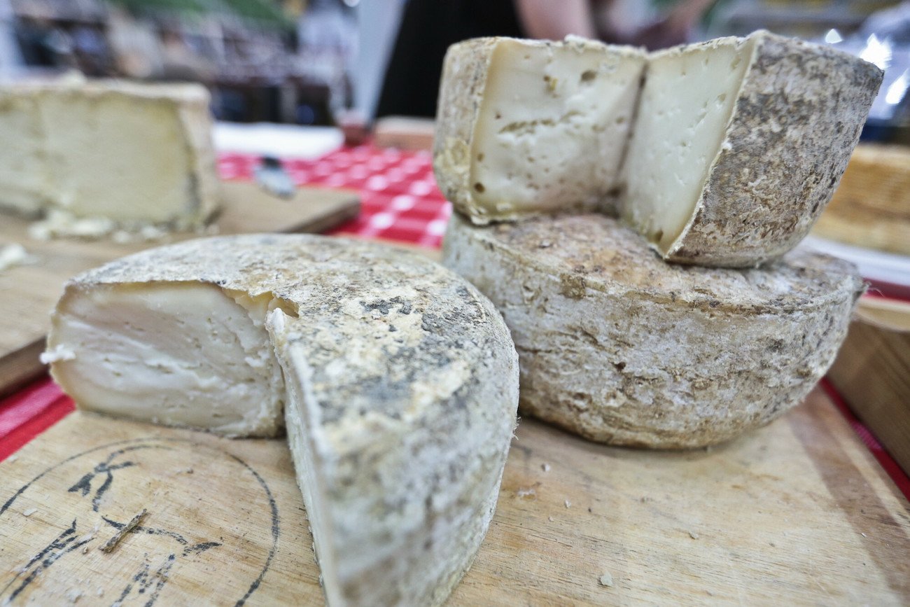 Niektóre partie sera koziego President został wycofany ze sprzedaży