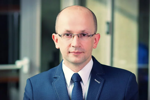 Dr Tomasz Czernecki