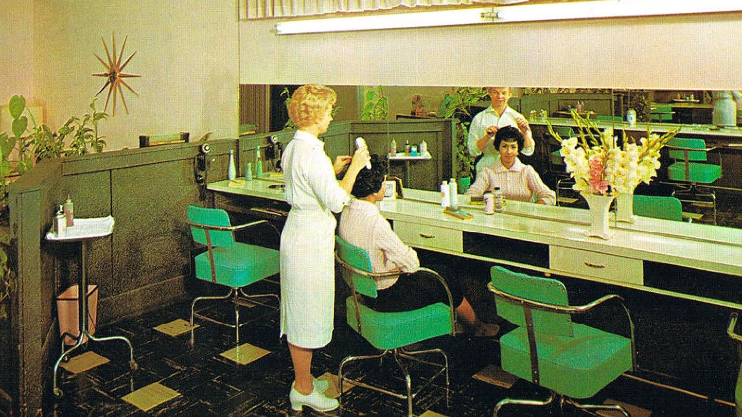 Salony piękności zmieniają się wraz z technologią.
