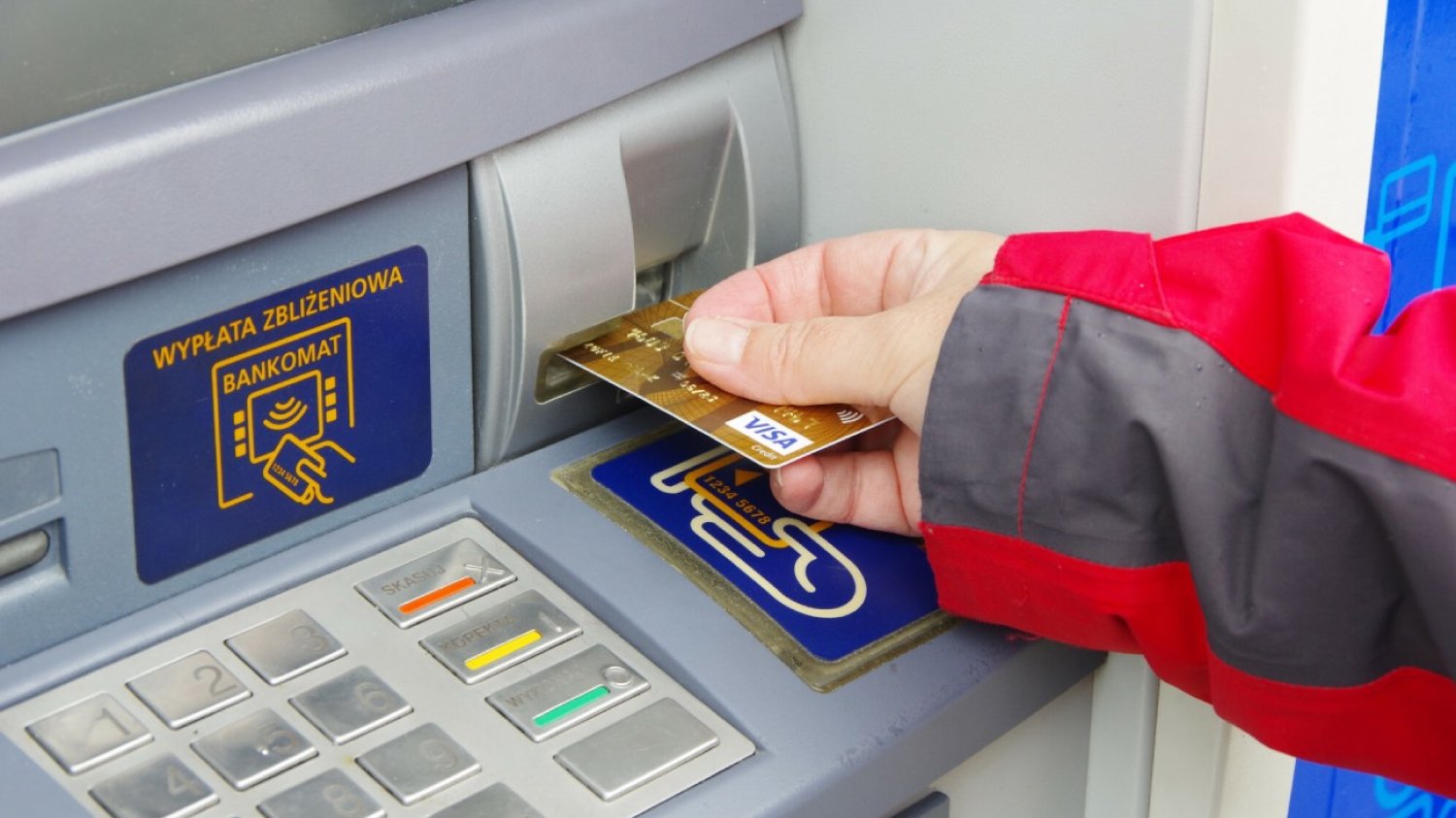 W bankach będzie coraz drożej. Spory problem dla rządu