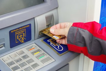 W bankach będzie coraz drożej. Spory problem dla rządu