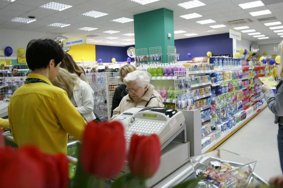 Kobiety płacą średnio od kilku do kilkunastu procent więcej za produkty adresowane bezpośrednio do nich: kosmetyki, ubrania, zabawki.