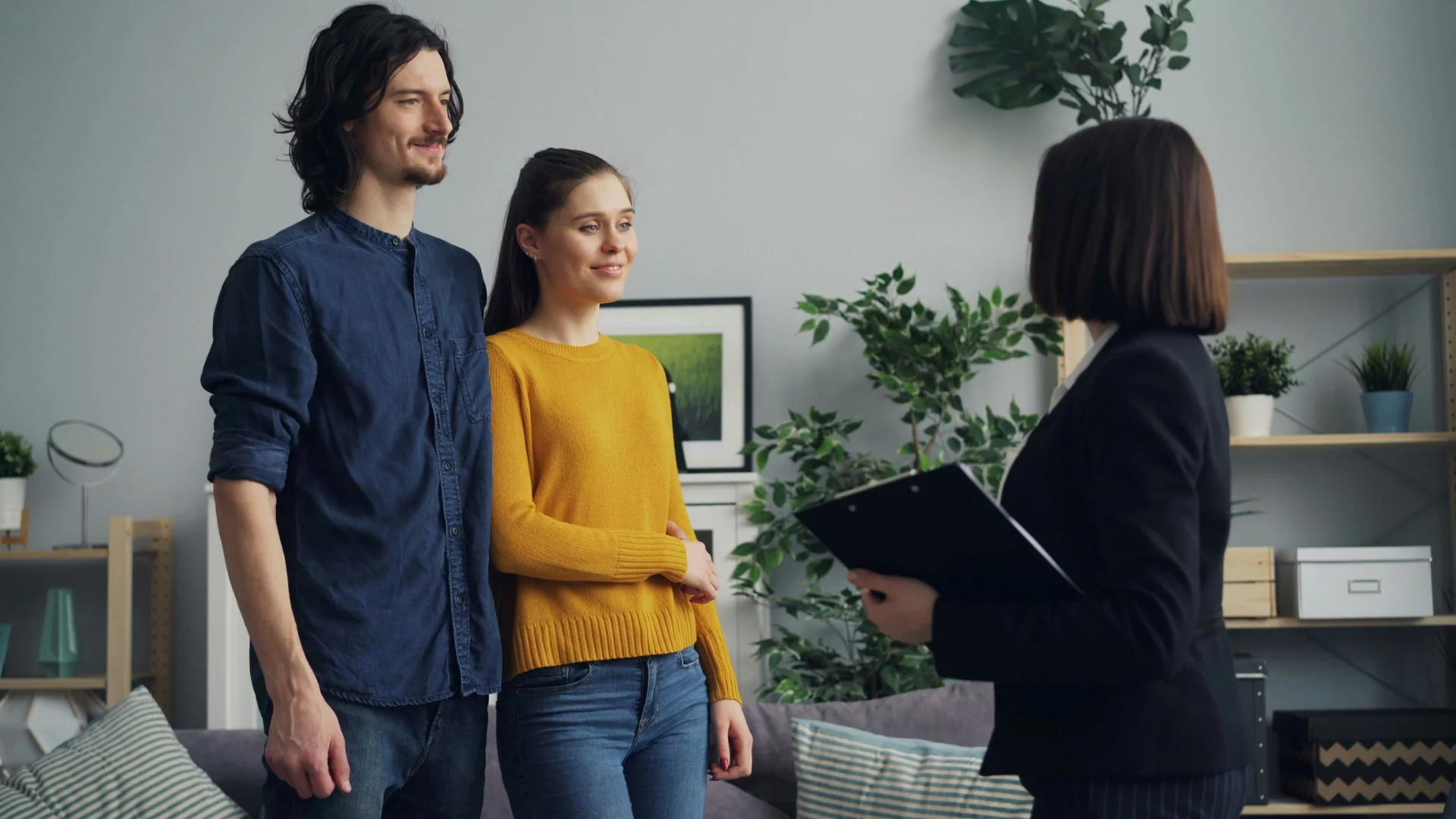 Para zarabia 8 tys. zł na rękę? W tych miastach kupi mieszkanie bez trudu