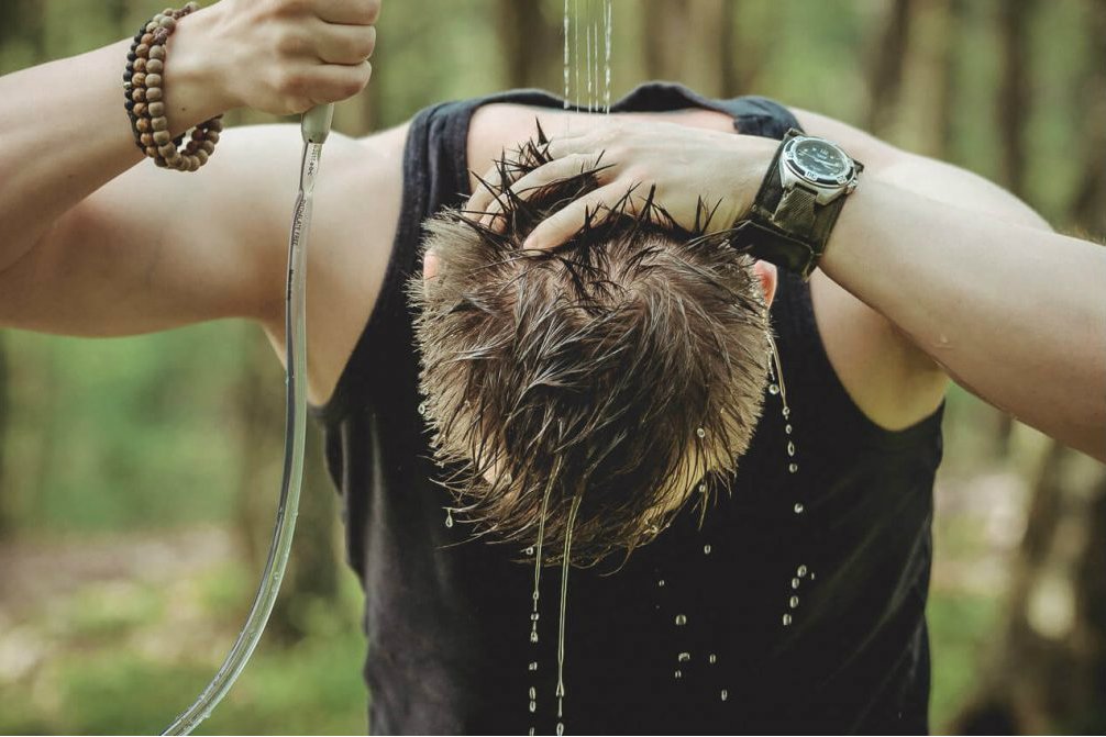 Handy Shower przyda się zwłaszcza latem w lesie