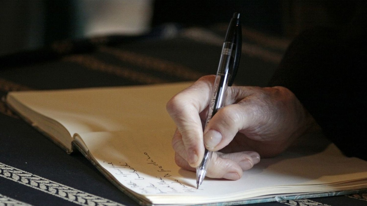 Japończycy są mistrzami nie tylko w sprzątaniu, lecz także w oszczędzaniu. Od ponad 100 lat stosują niezmiennie ten sam sposób - kakeibo.