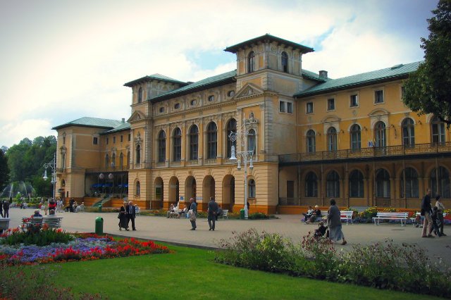 Krynica, niepozorna mieścina, gdzie żyje około 12 tys. mieszkańców, na początku września stanie się centrum nauki i biznesu.