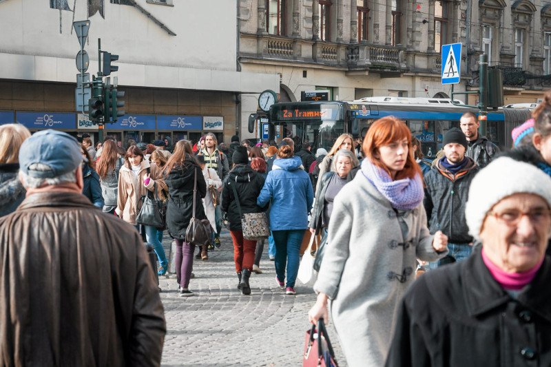 Polacy mniej zadowoleni z życia niż mieszkańcy Turkmenistanu, Namibii czy Tanzanii.