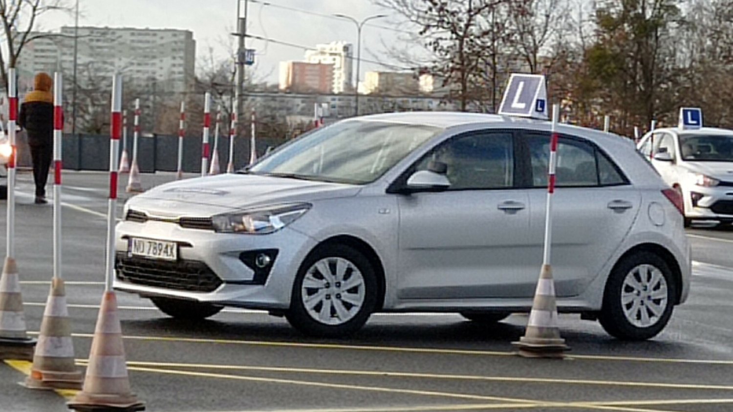 Samochód egzaminacyjny.