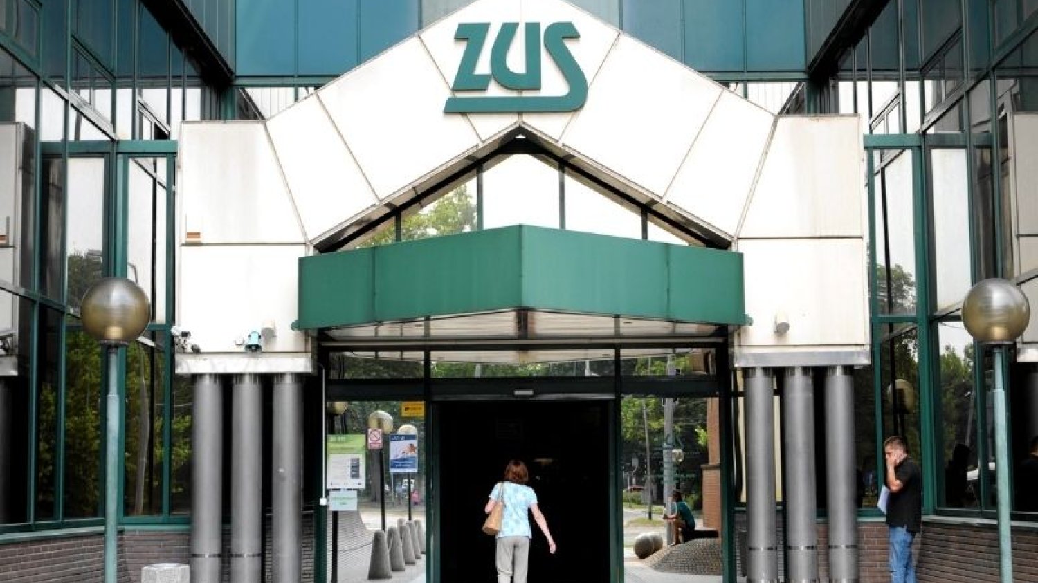 Rząd chce, żeby wspólnicy płacili składki ZUS nawet przy zawieszonej działalności gospodarczej.