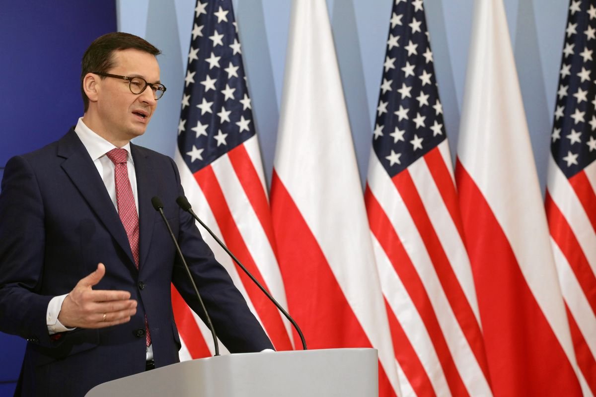 Premier chce zniesienia wiz, ale boi się, że Polacy wylecą do USA i już nie wrócą.