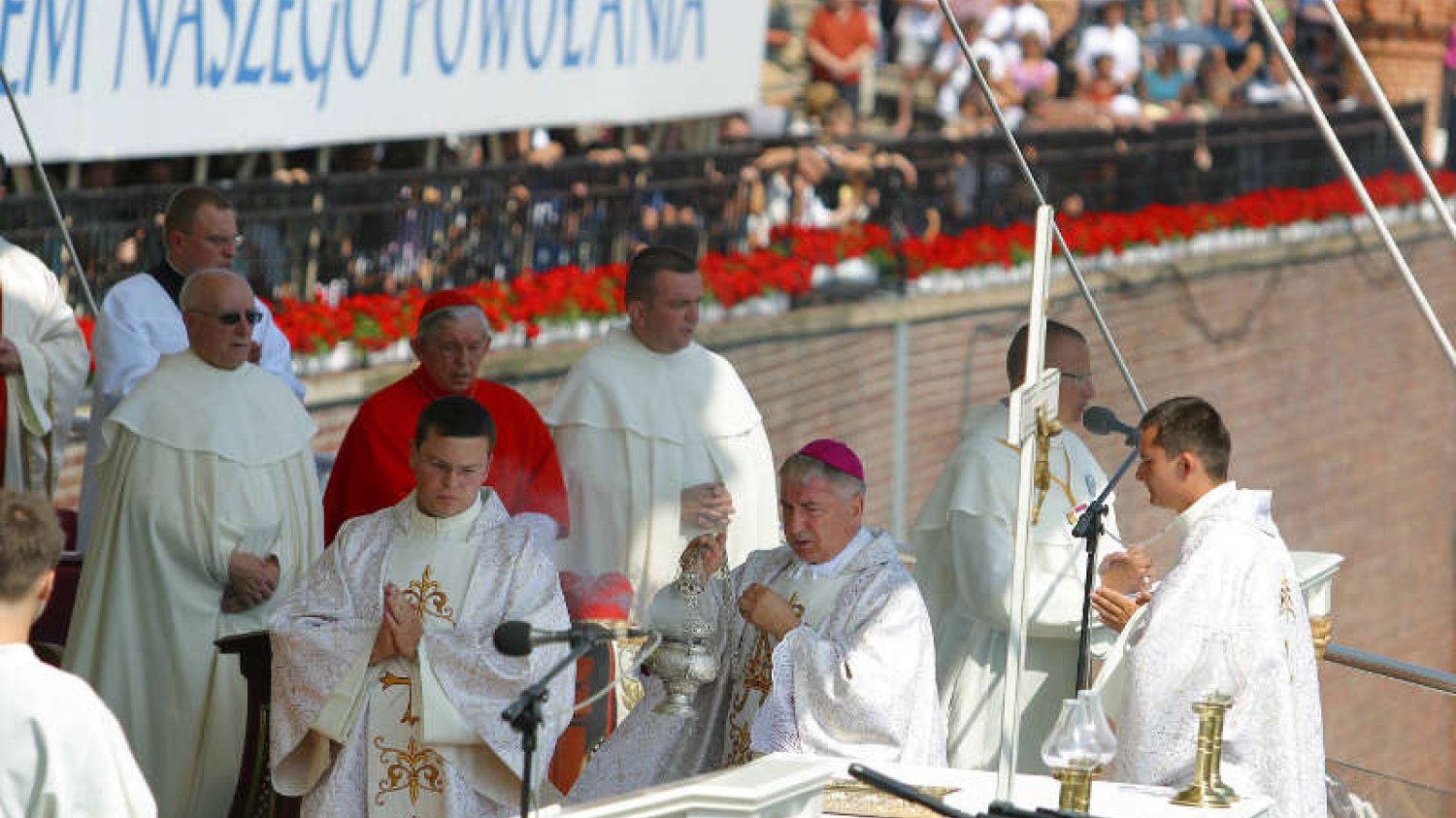 Nieczynne urzędy i straty przedsiębiorców. To skutek religijnego święta w nadchodząca sobotę