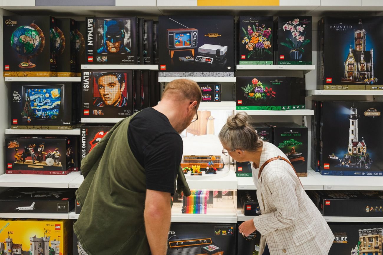 Kwiatowe zestawy klocków LEGO w promocji. Dostaniesz w sieci sklepów Carrefour.