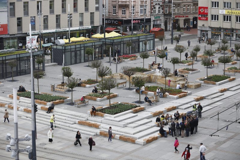 Katowice są coraz bardziej przyjazne pieszym, a nie samochodom.