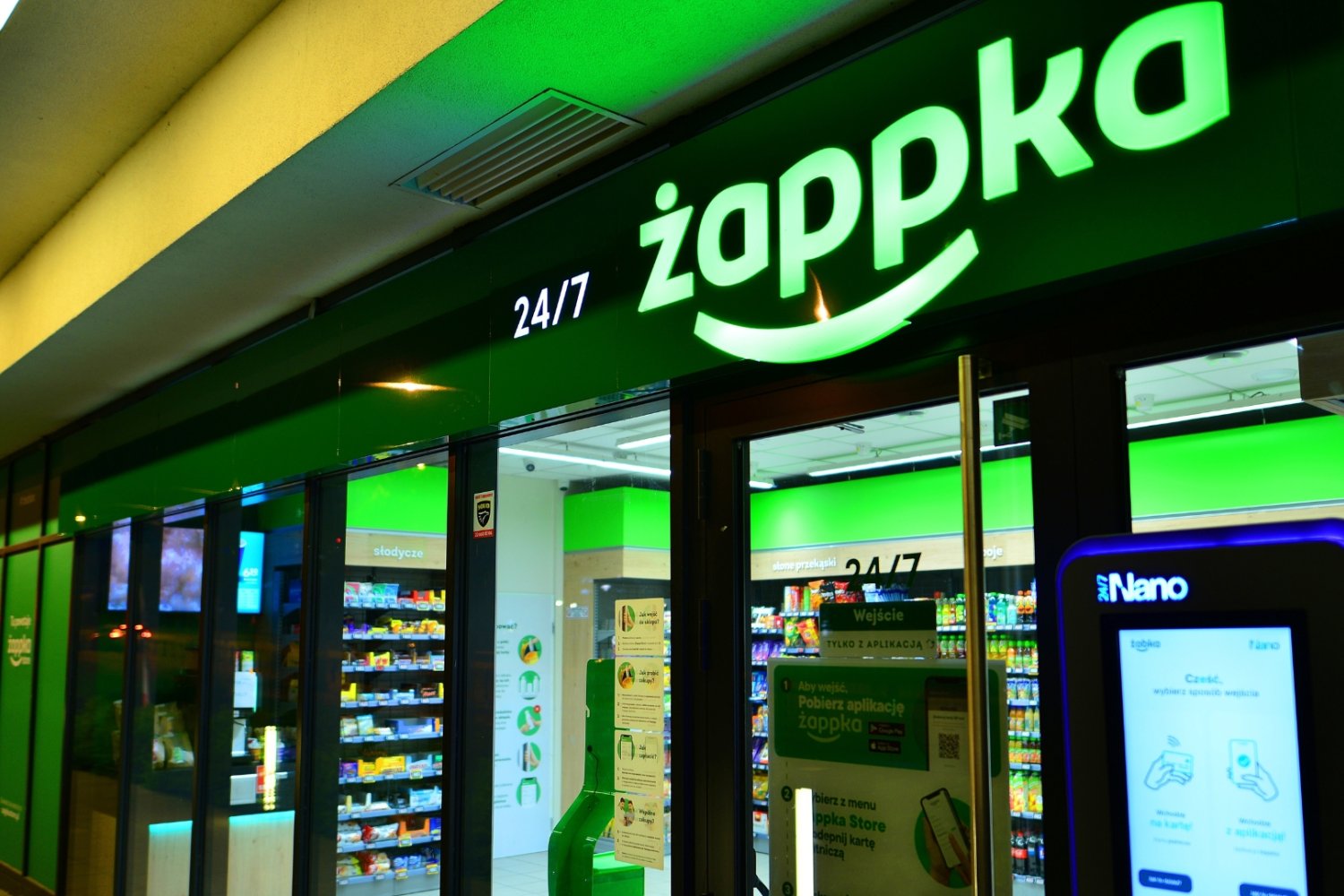Rewolucja w Żappce od listopada. Czekają na Ciebie wyzwania i nagrody Sklep Żabka Nano