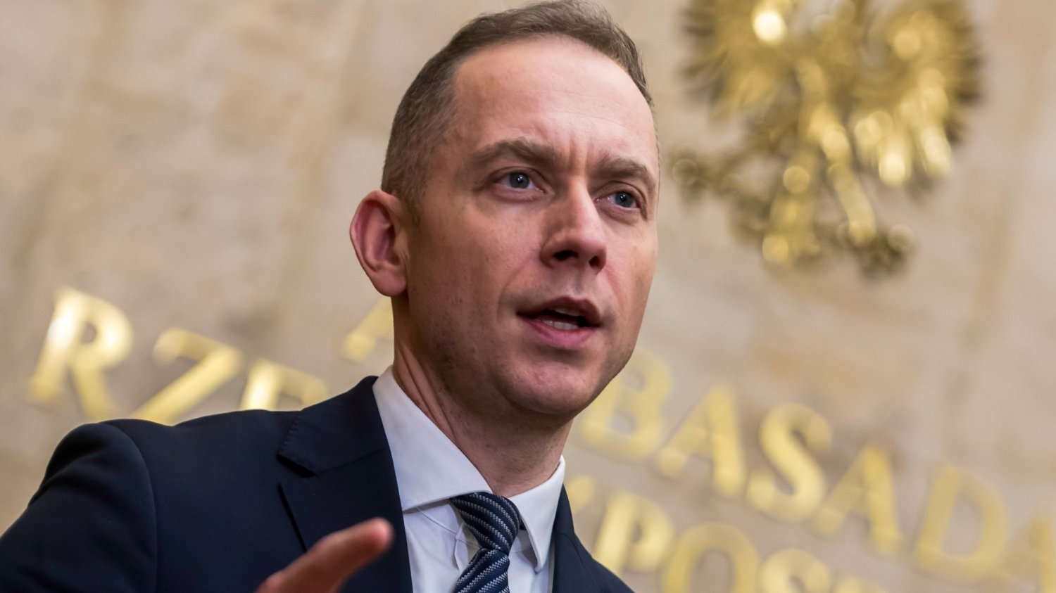 Polska broń tematem, który Cezary Tomczyk, wiceminister obrony narodowej, podjął w niemieckich mediach. "Chcemy, by Niemcy kupowali polską broń". Cezary Tomczyk, wiceminister obrony narodowej. "Chcemy, by Niemcy kupowali polską broń".