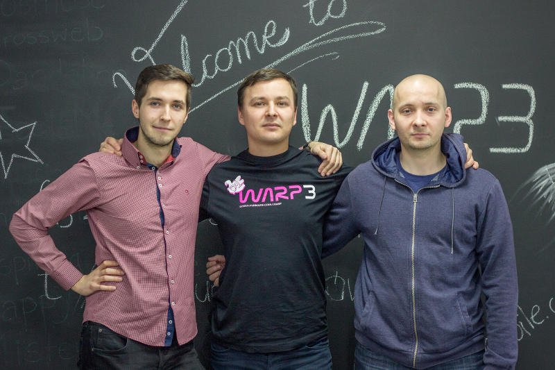 Od lewej: Adam Markiewicz, Marcin Benesz i Mariusz Domański na tegorocznych Kraków WARP3, twórcy Sense