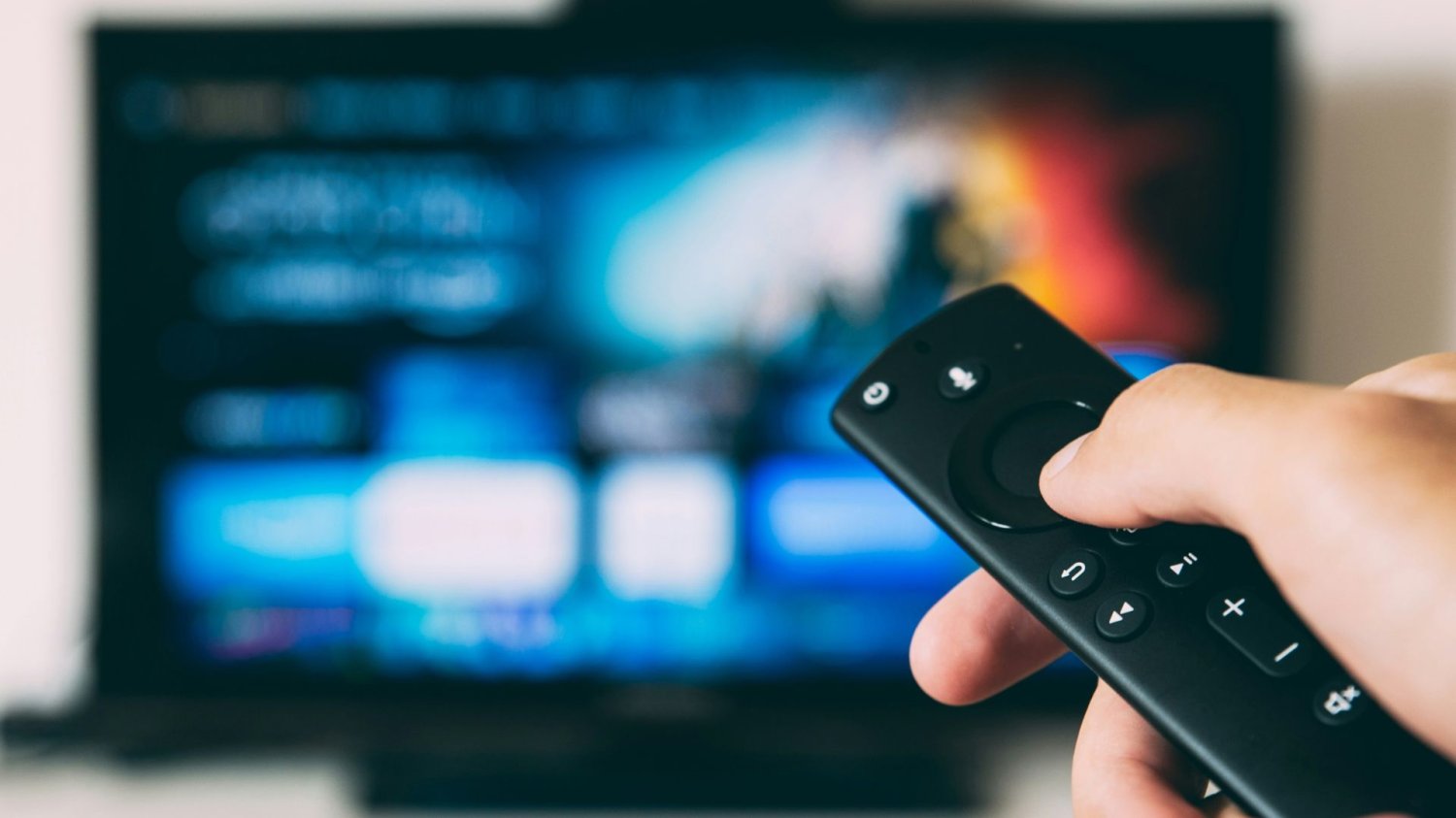 Dwa kanały znikają z telewizji naziemnej od 29 grudnia. Widzowie żegnają stacje.