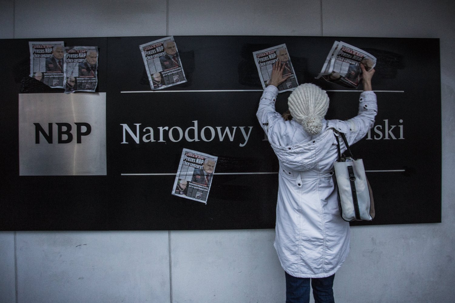 Polityka kadrowo-płacowa w NBP nie podoba się kilku członkom Rady Polityki Pieniężnej.