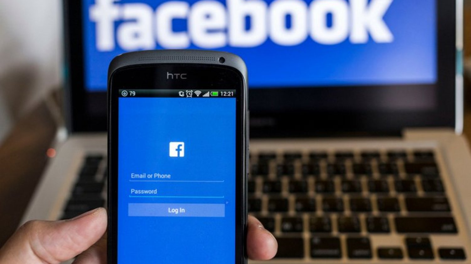 Polacy dla internetowych gigantów takich jak Google czy Facebook są warci tylko 40 zł.