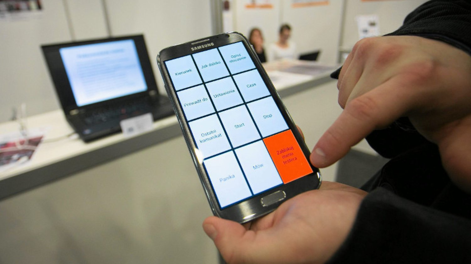 Raport KPMG - Usługi mobilne i chmury obliczeniowe nadal na topie wśród trendów technologicznych, ale ich znaczenie spada.