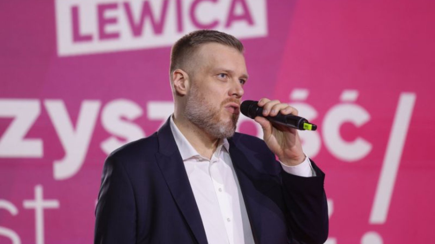 Adrian Zandberg ruszył do walki podpierając się danymi.