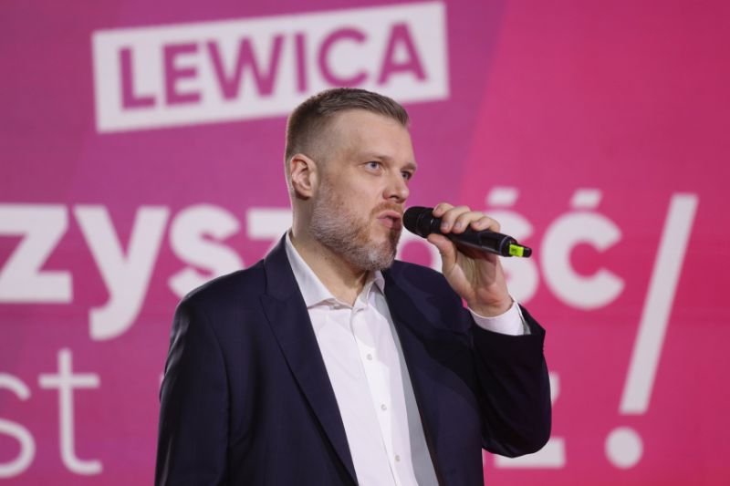 Adrian Zandberg ruszył do walki podpierając się danymi.