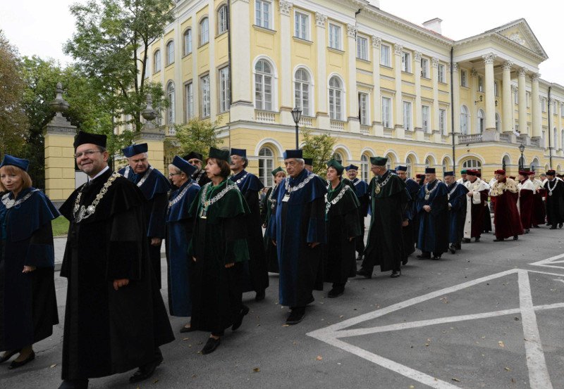 Ekonomiści twierdza, że zmiany proponowane przez humanistów mogą być pomocne dla gospodarki