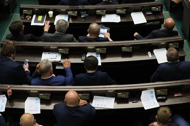 Niektórzy najbiedniejsi posłowie w ciągu pięciu lat zwiększyli swój majątek do pół miliona złotych.