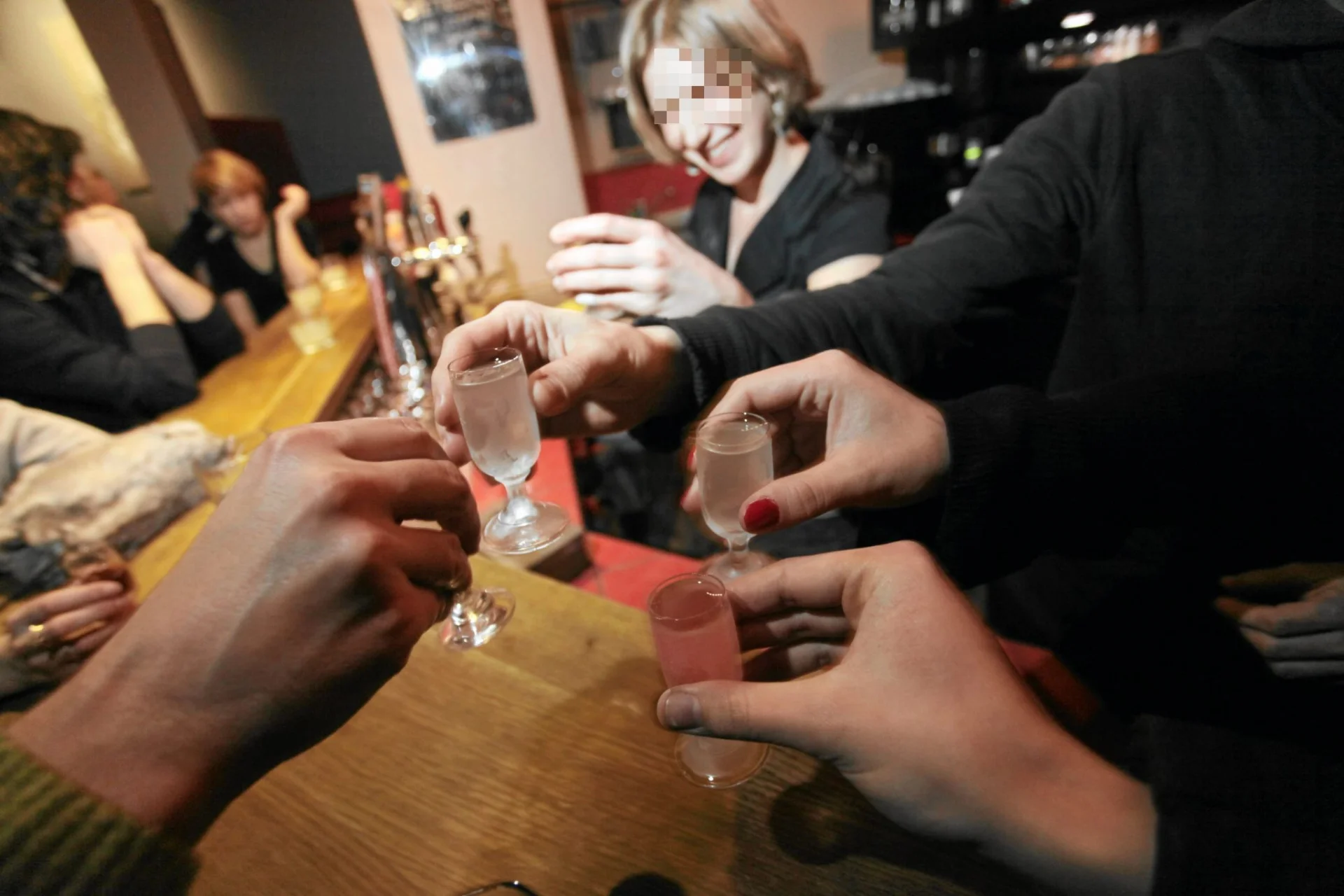Wartość całej branży spirytusowej wyceniana jest na od 14 do 17 mld z. Wartość branży piwowarskiej w 2018 roku wyniosła 16,8 mld złotych.