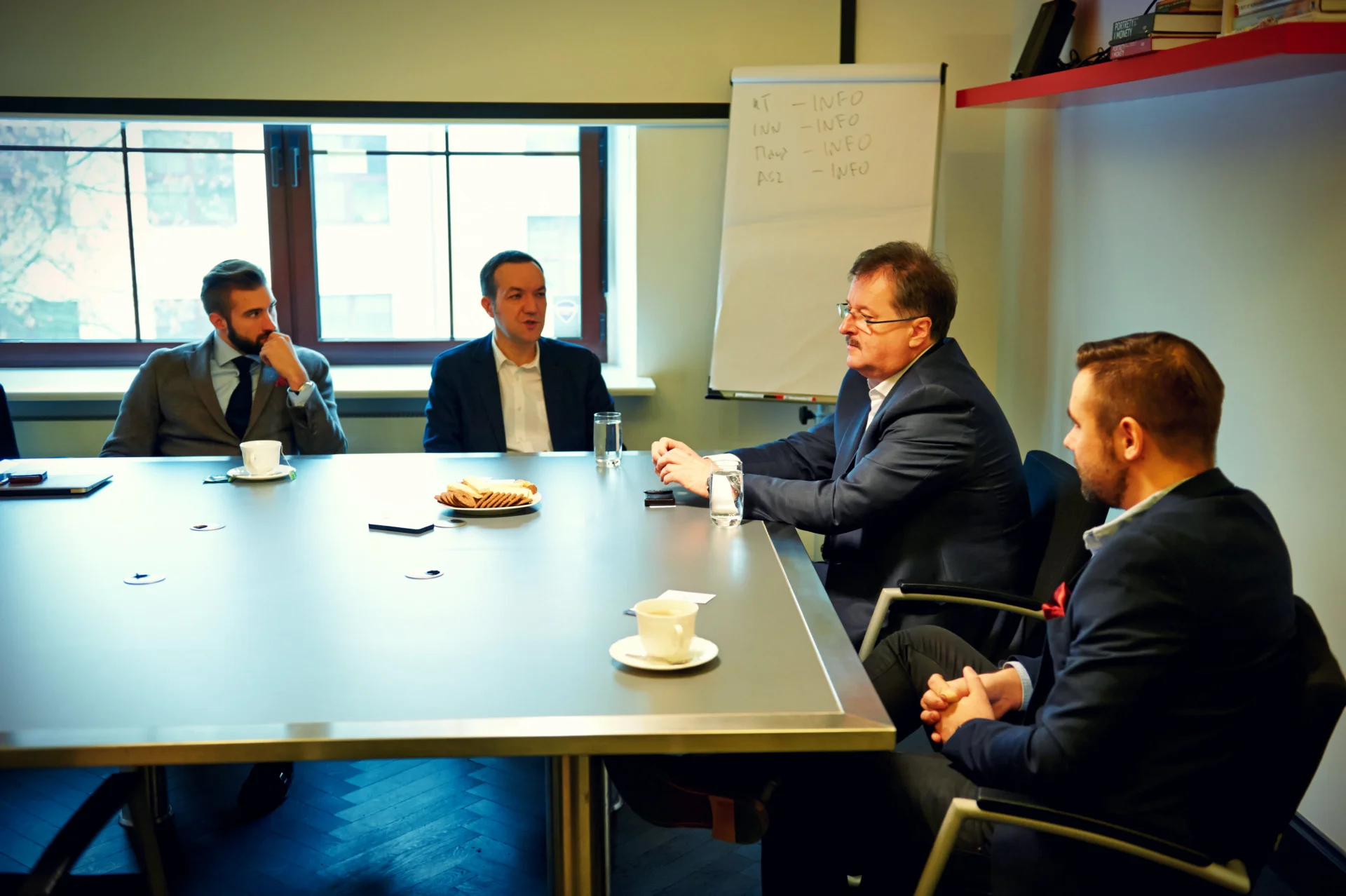 Uczestnicy debaty "Jak wprowadzać innowacje w firmach" - Jędrzej Iwaszkiewicz - D-RAFT, Adam Kostrzewa - MDDP Nauka i Innowacje, Jacek Czech-z Krajowa Izba Gospodarcza, Michał Kaczmarski - INNPoland.