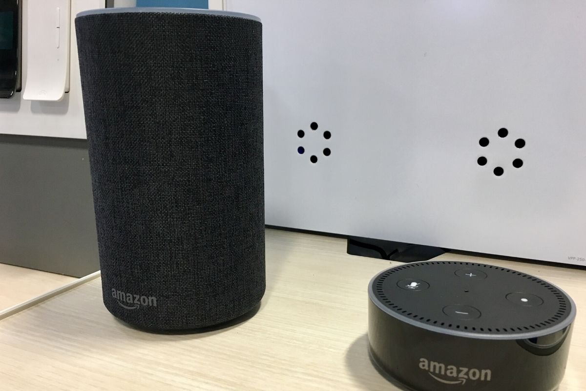 Amazon Echo to jedno z urządzeń, w których badacze znaleźli niebezpieczną lukę.