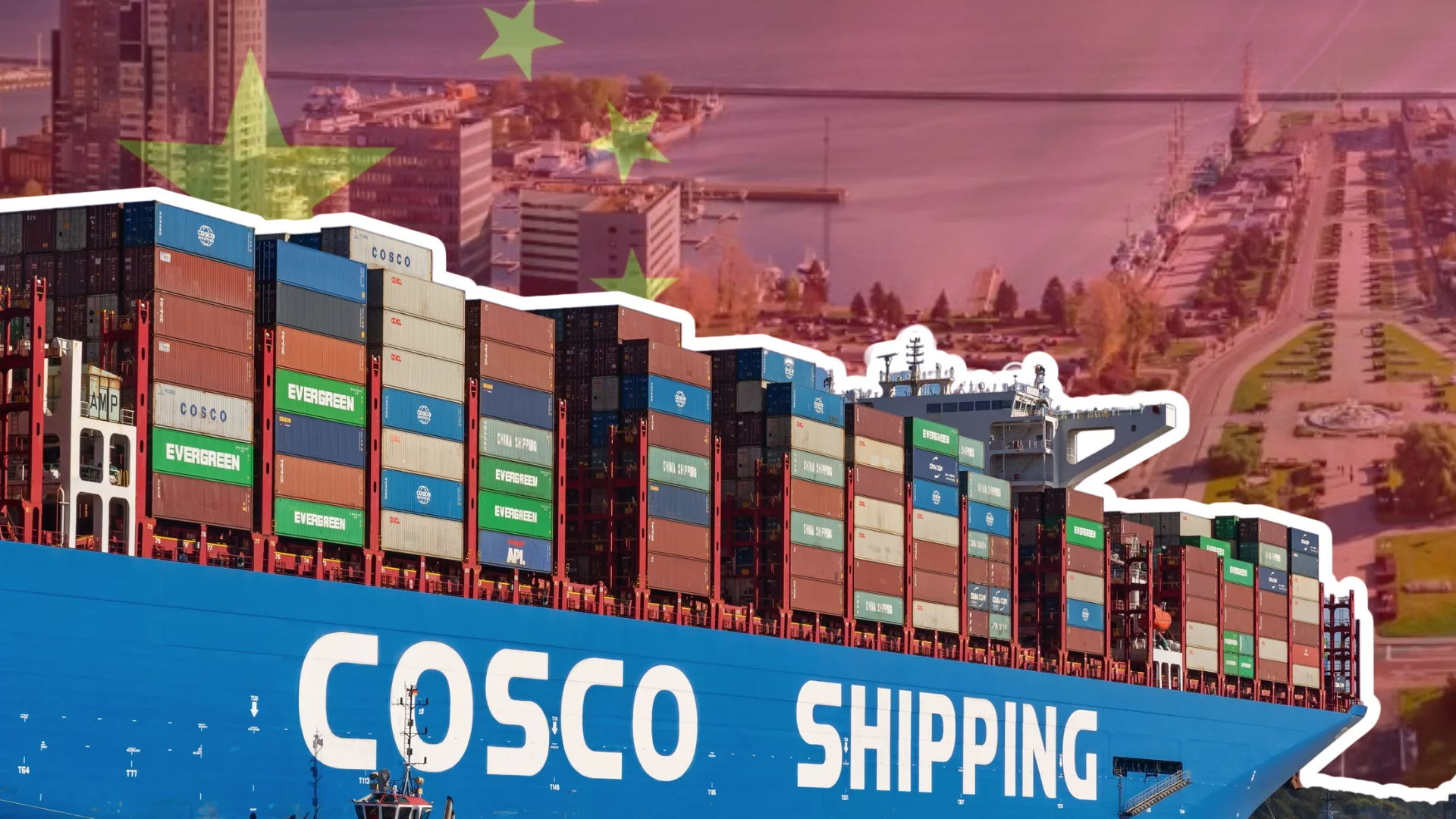 Statek, tankowiec COSCO. W tle Gdynia i flaga Chin.