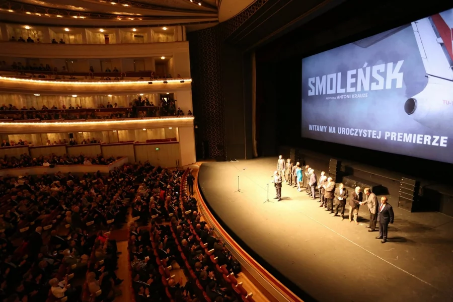 Premiera "Smoleńska" w Teatrze Wielkim.