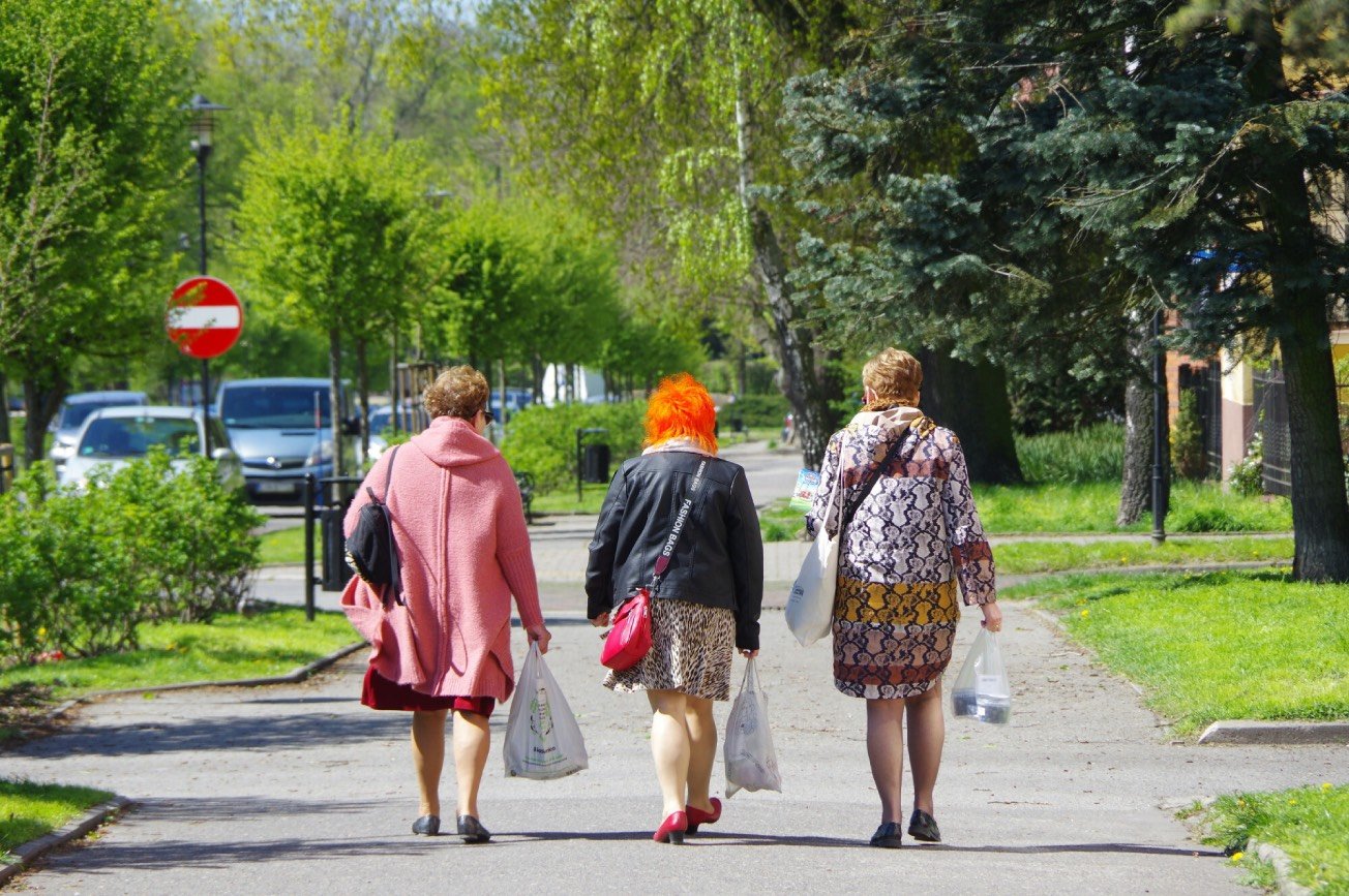 Z przejściem na emeryturę warto poczekać do tego miesiąca. Świadczenie wzrośnie o kilkaset złotych.