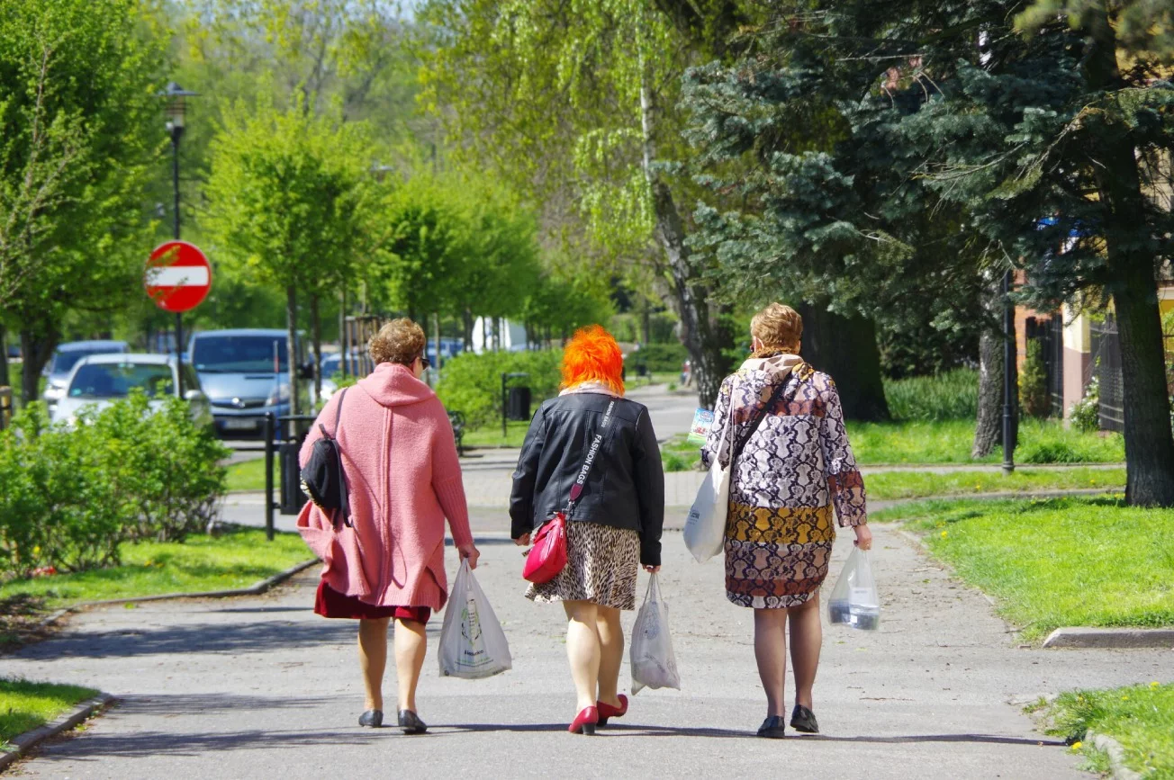 Z przejściem na emeryturę warto poczekać do tego miesiąca. Świadczenie wzrośnie o kilkaset złotych.