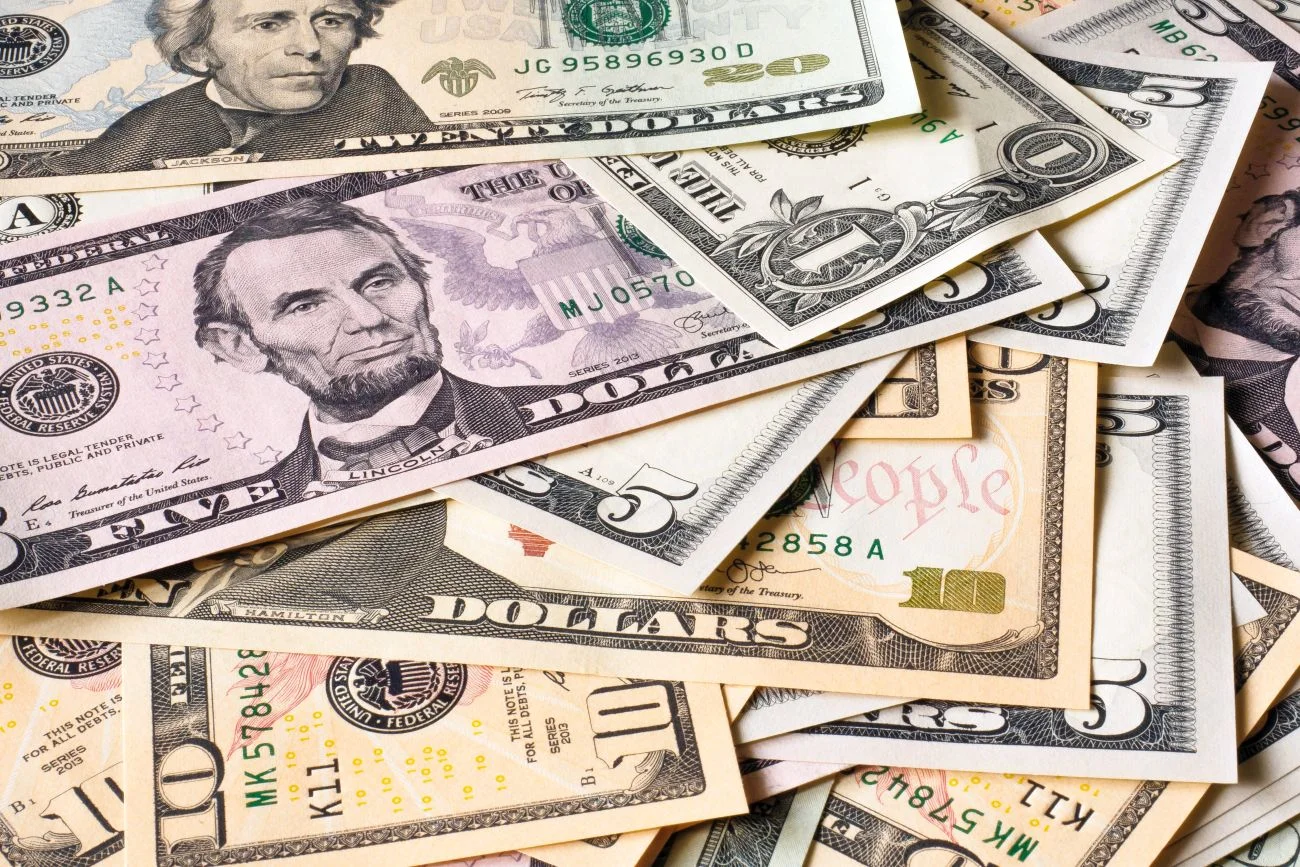 Kursy walut 14 kwietnia. Kurs dolara, euro, franka, funta