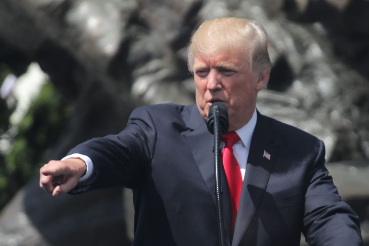 Donald Trump oskarża New York Times o zdradę. Mowa o artykule dotyczącym cyberataków wymierzonych w Rosję.