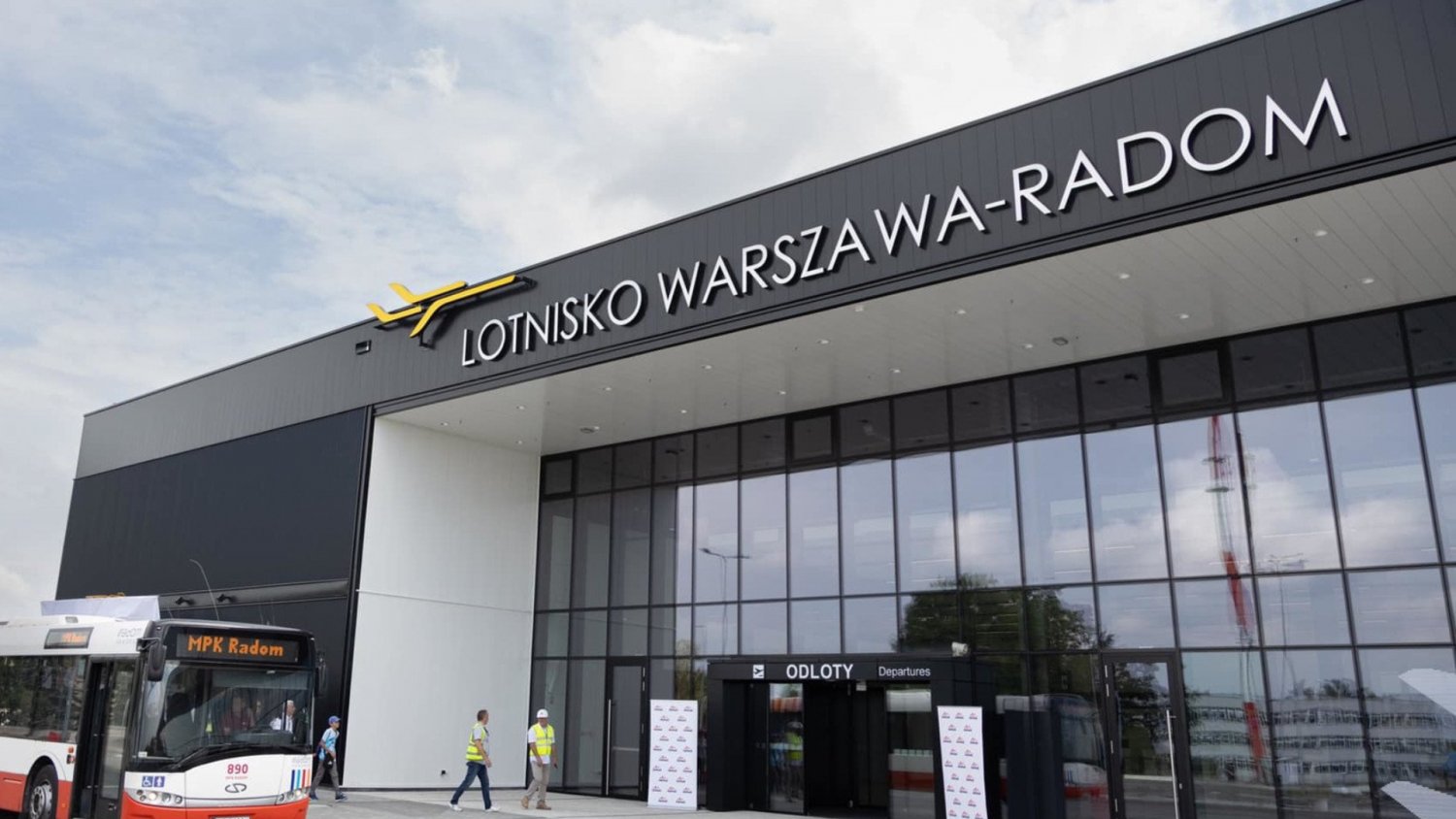 Rekord na lotnisku w Radomiu. Okęcia z tego nie będzie, ale jest już lepiej