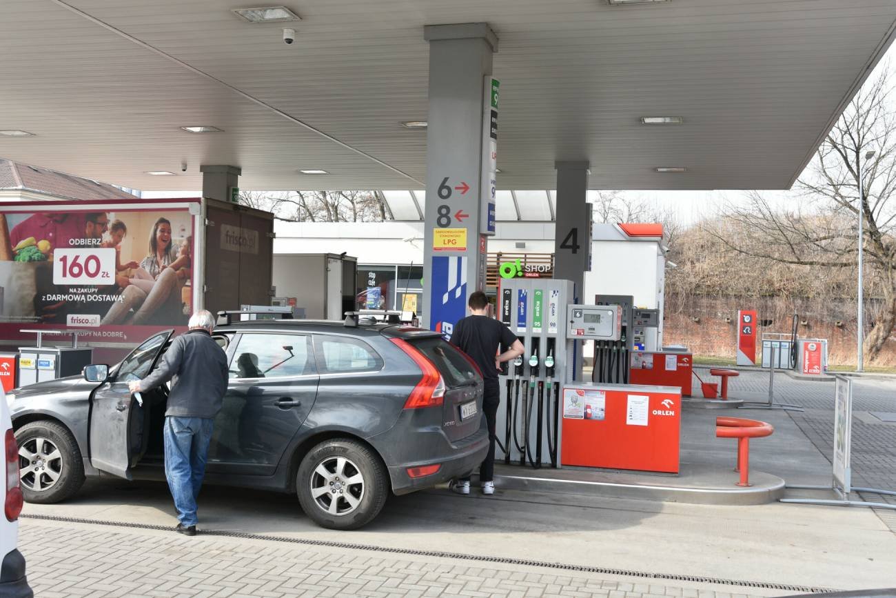 Stacja benzynowa.