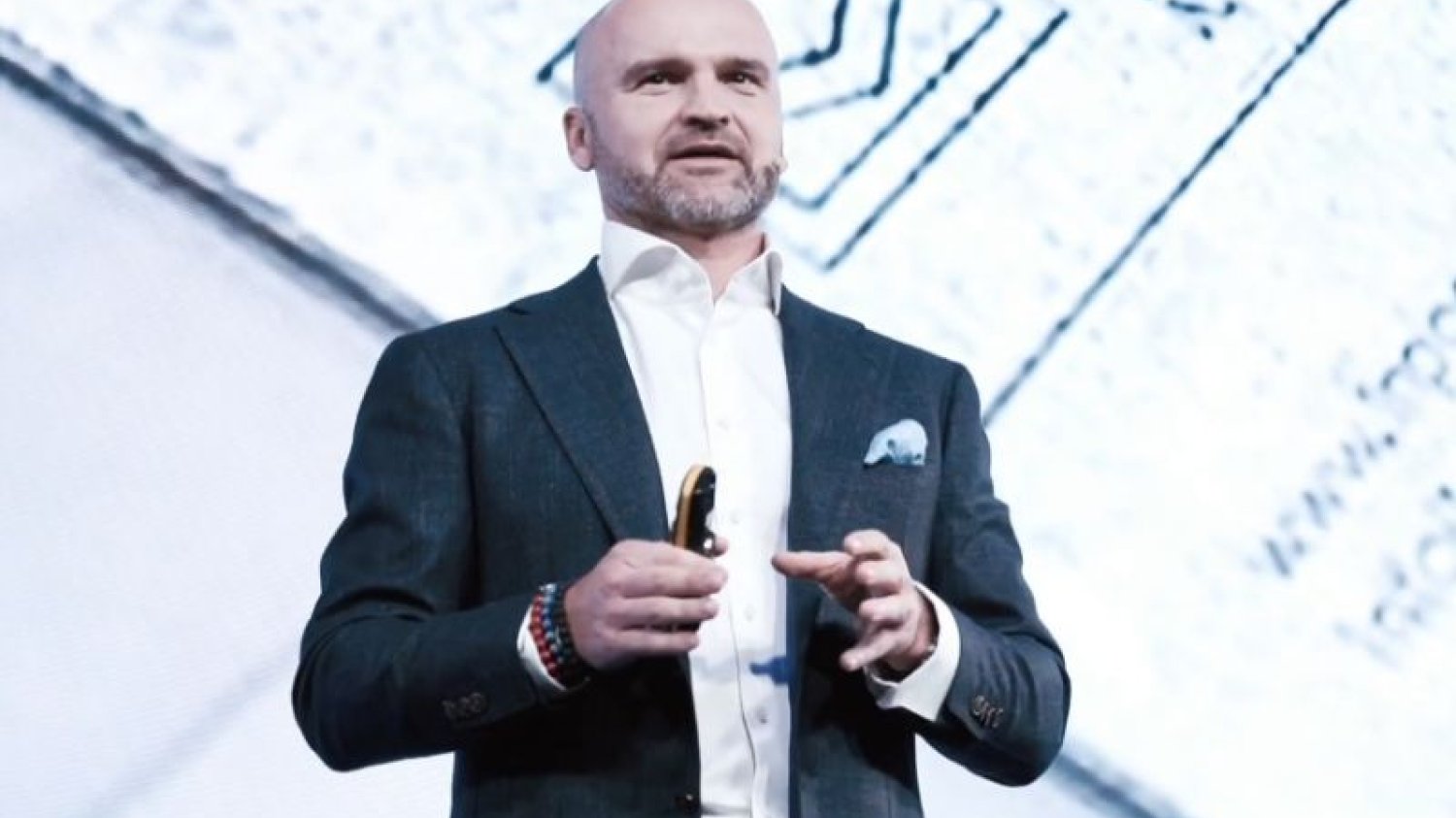 Rafał Brzoska ma powody do radości.