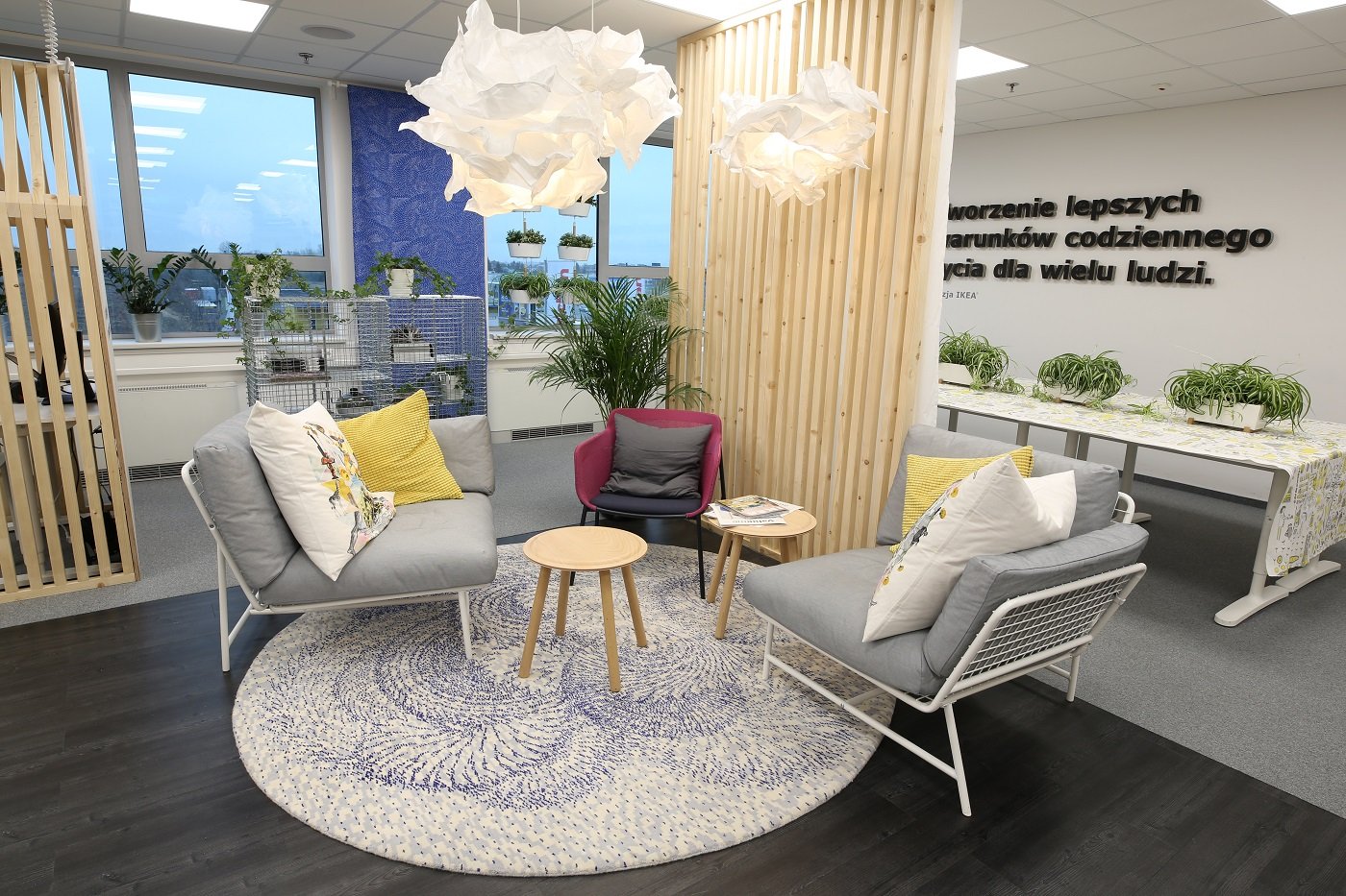 Twoje Studio Pracy IKEA ma kawiarniany wygląd