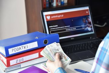 Oni nie muszą rejestrować działalności gospodarczej.